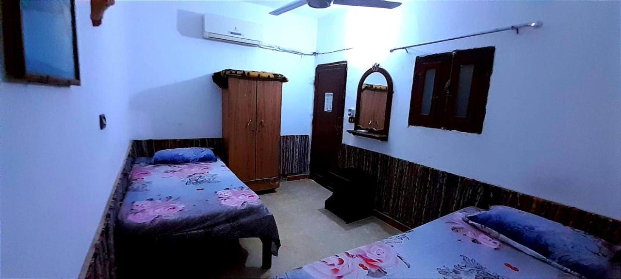 فندق Fighting Kangaroo Camp دهب المظهر الخارجي الصورة